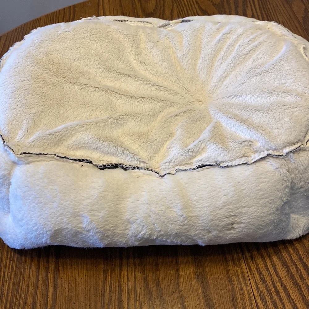 Small dog plush bed